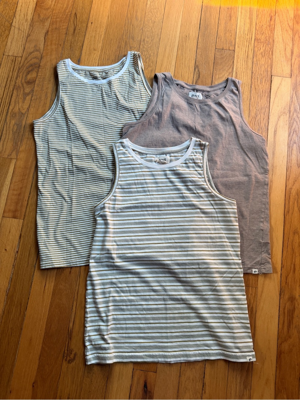Pact organic cotton tank top set